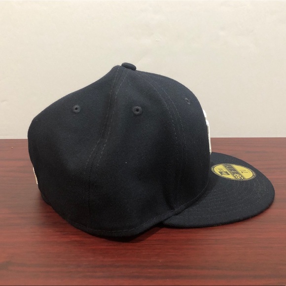 New Era, 59Fifty Fitted Hat, New York Yankees, Navy Blue & White - Picture 4 of 12